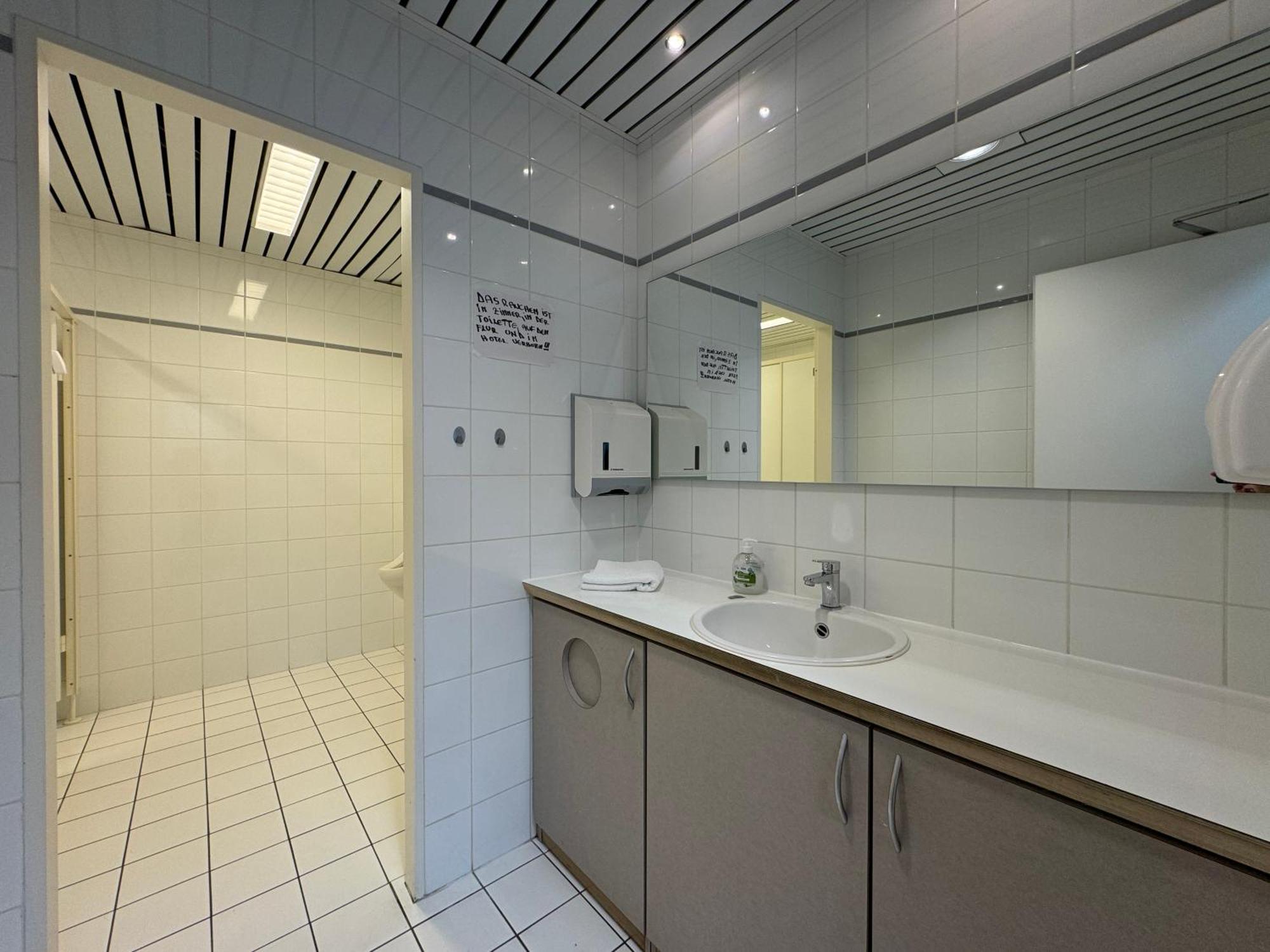 Thuja Apartments Karlsruhe-Neureut By Kurzzeit Zewnętrze zdjęcie
